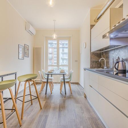 Appartamenti Vista Mole, Centro A 15 Min - Luxury Suites & Fast Wifi Turin Exteriör bild