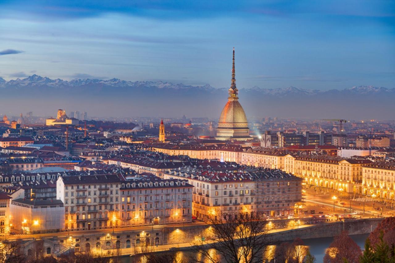 Appartamenti Vista Mole, Centro A 15 Min - Luxury Suites & Fast Wifi Turin Exteriör bild