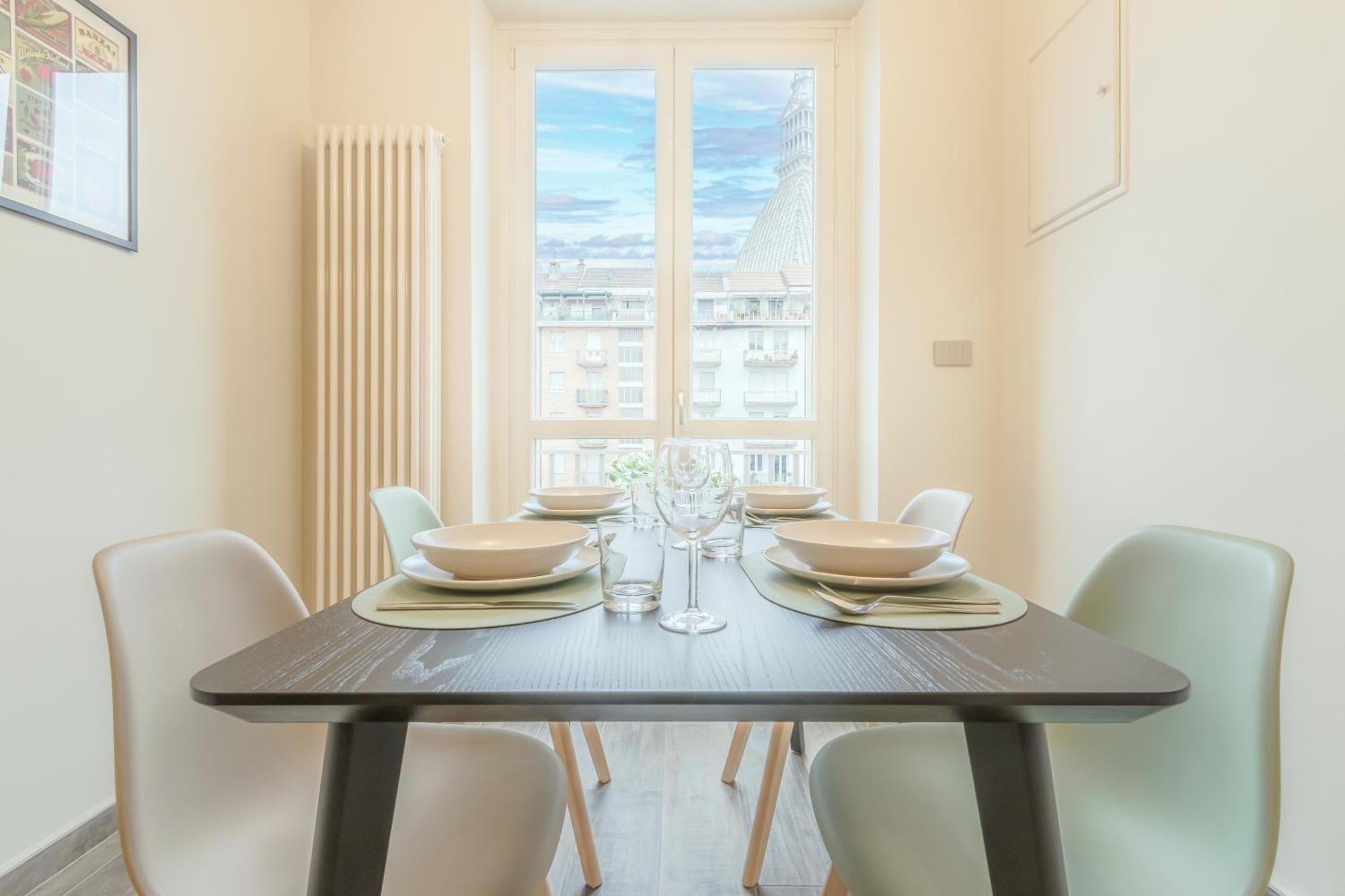 Appartamenti Vista Mole, Centro A 15 Min - Luxury Suites & Fast Wifi Turin Exteriör bild