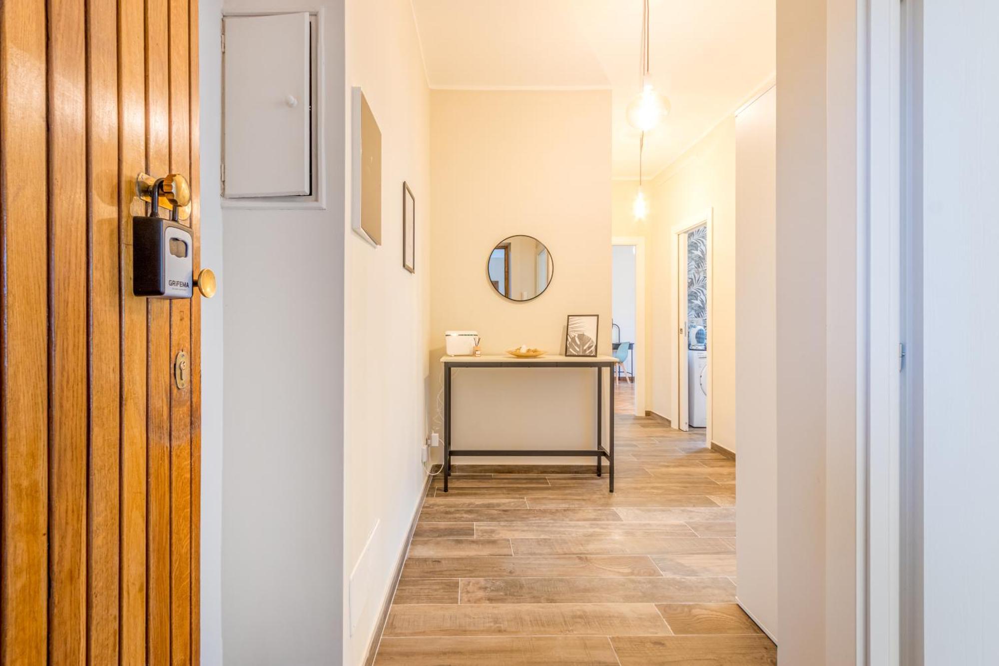 Appartamenti Vista Mole, Centro A 15 Min - Luxury Suites & Fast Wifi Turin Rum bild